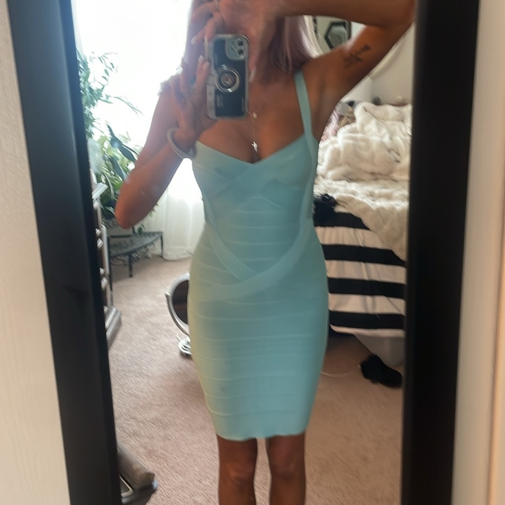 Classic Bodycon dress. Sz Small/2 Perfect Condition Baby blue/Teal